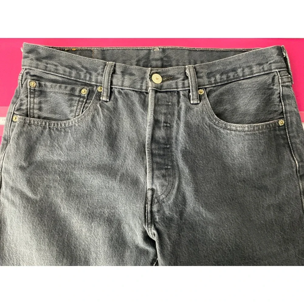 Levi Strauss 501‎ Mens Original Fit Black Denim Jeans 33x30 Button Fly Raw Hem